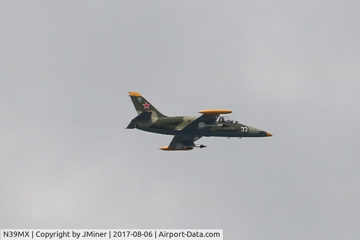N39MX, 1979 Aero L-39C Albatros C/N 931532, Flying over Elgin, IL
