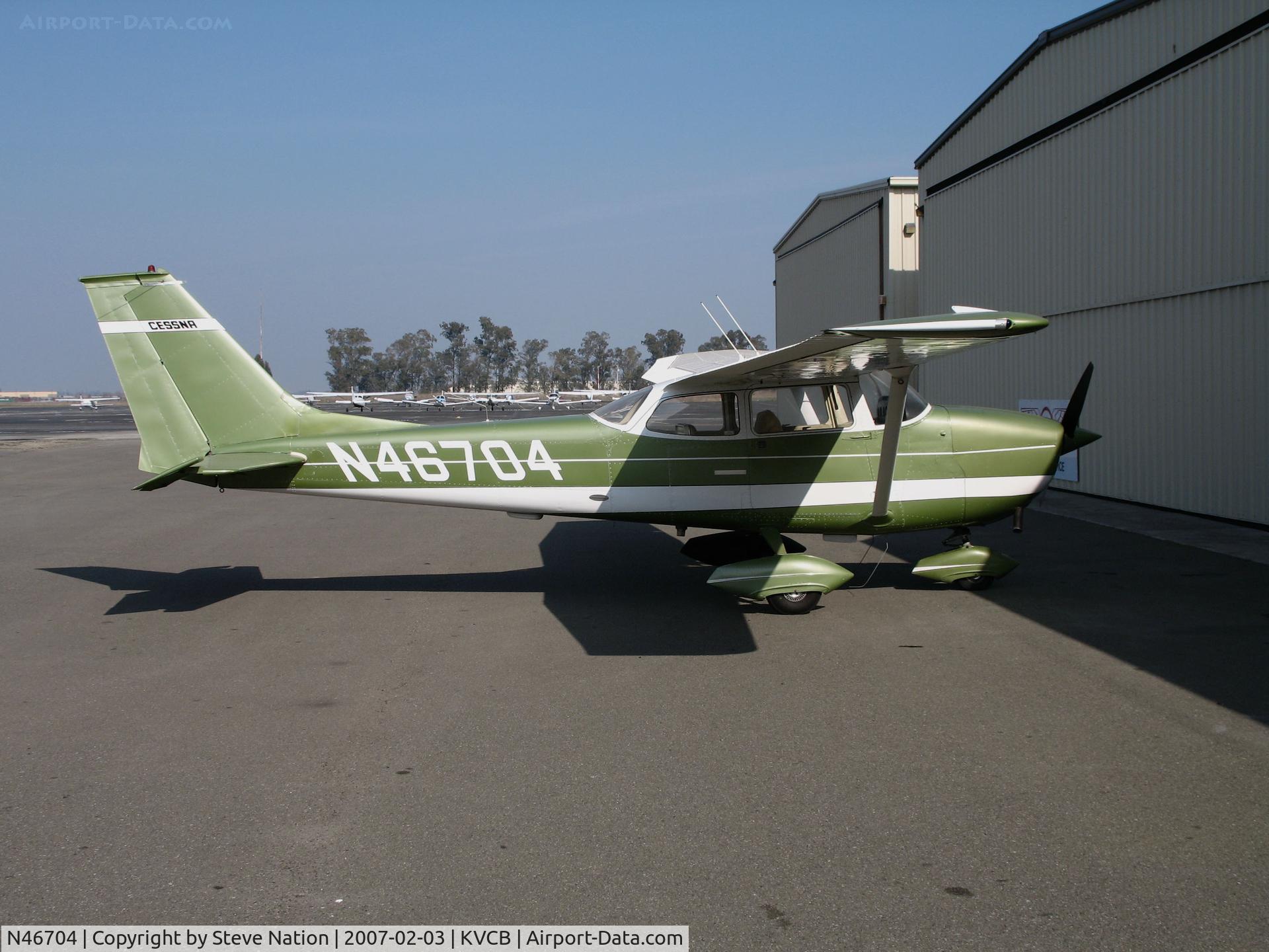 N46704, 1968 Cessna 172K Skyhawk C/N 17257440, Locally-based 1968 Cessna 172K Skyhawk @ Nut Tree Airport, Vacaville, CA
