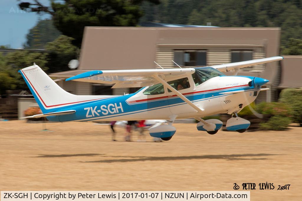 ZK-SGH, Cessna 182P Skylane C/N 18262007, S & G Horne, Waiheke Island