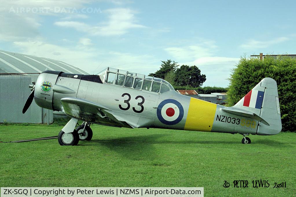 ZK-SGQ, 1943 North American AT-6C Harvard IIA C/N 88-12032, NZ Sport & Vintage Aviation Society Inc., Masterton 2002