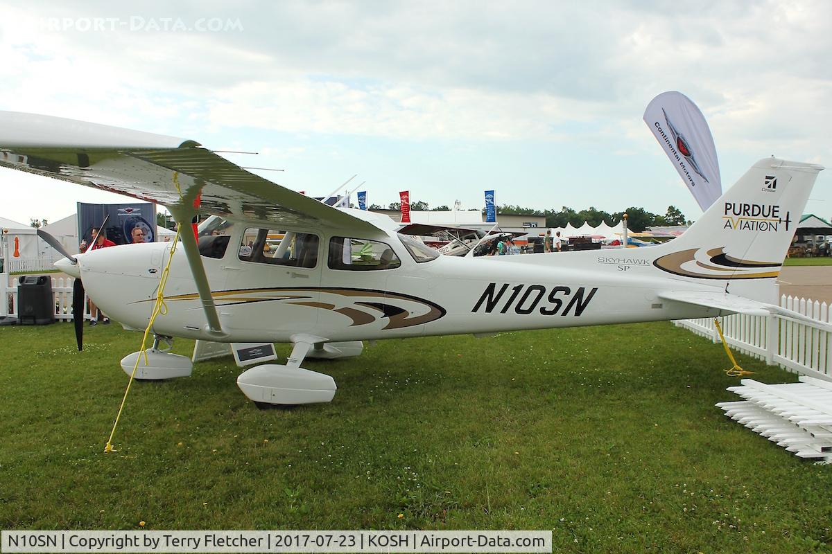 N10SN, 2017 Cessna 172S Skyhawk SP C/N 172S12028, Displayed at 2017 EAA AirVenture at Oshkosh