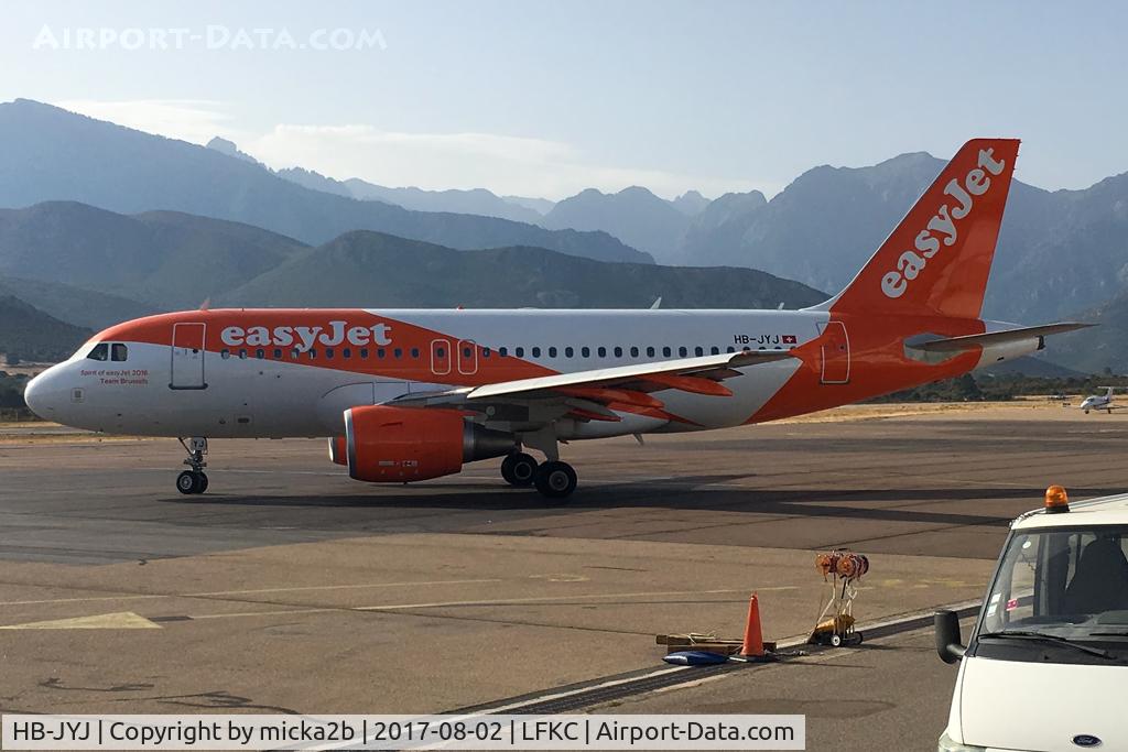 HB-JYJ, 2011 Airbus A319-111 C/N 4717, Taxiing