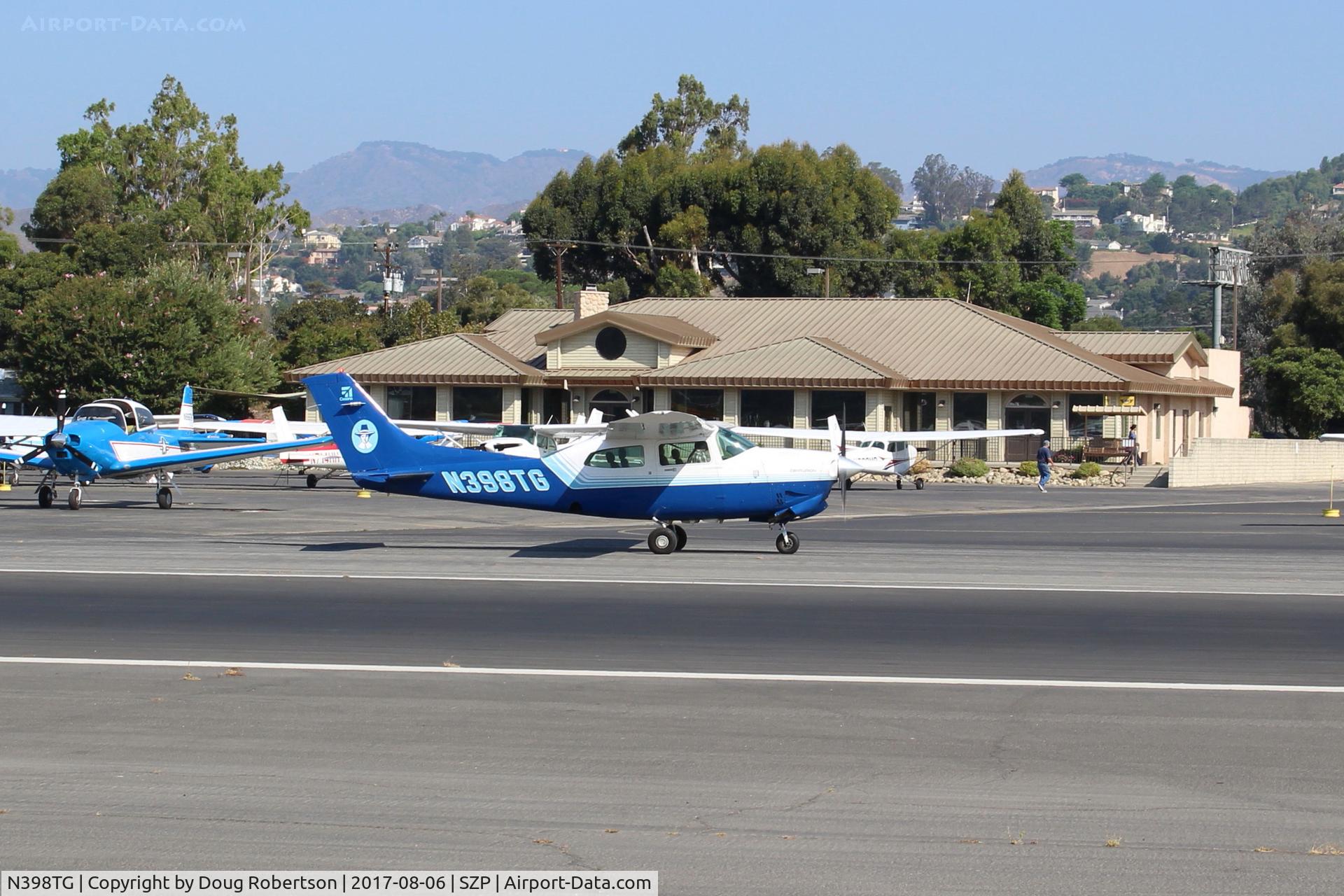 N398TG, 1986 Cessna T210R Turbo Centurion C/N 21064994, 1986 Cessna T210R TURBO CENTURION, Continental TSIO-520 310 Hp, taxi back