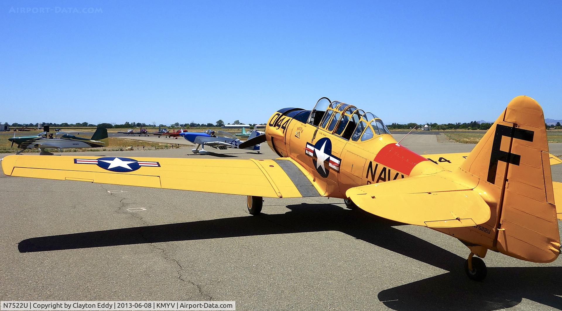N7522U, 1952 Canadian Car & Foundry Harvard MK IV C/N CCF4-214, Yuba Marysville Airport California. 2013.
