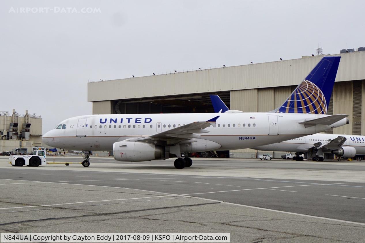 N844UA, 2001 Airbus A319-131 C/N 1581, Another foggy summer day. SFO. 2017.
