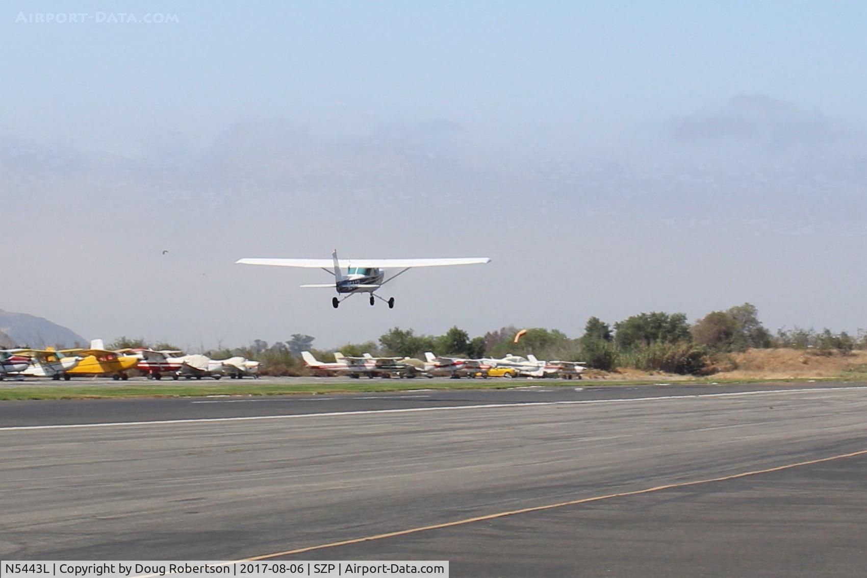 N5443L, 1980 Cessna 152 C/N 15284315, 1980 Cessna 152, Lycoming O-235 115 Hp, takeoff climb Rwy 22
