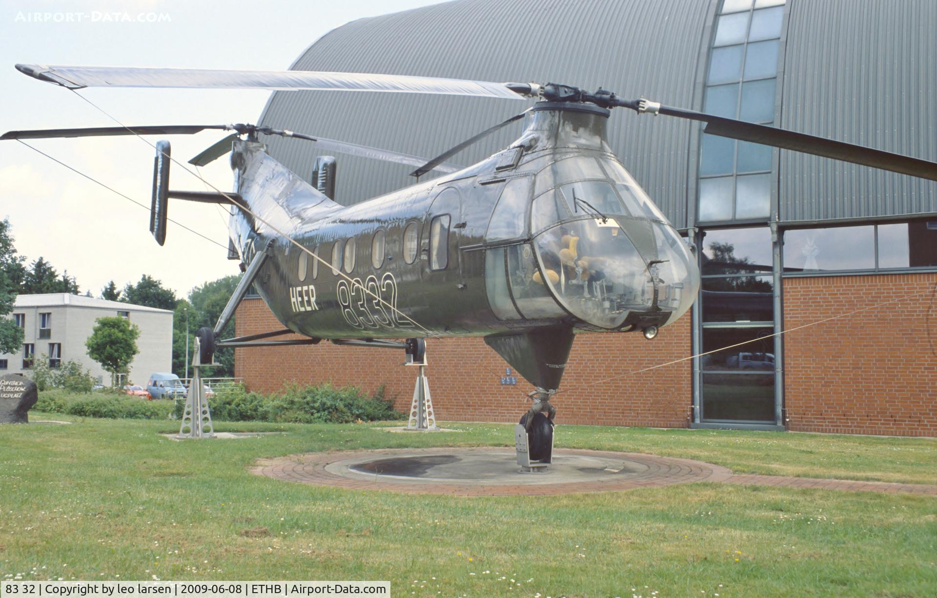 83 32, Vertol H-21C Shawnee C/N WG32/478, Bückeburg 8.6.2009