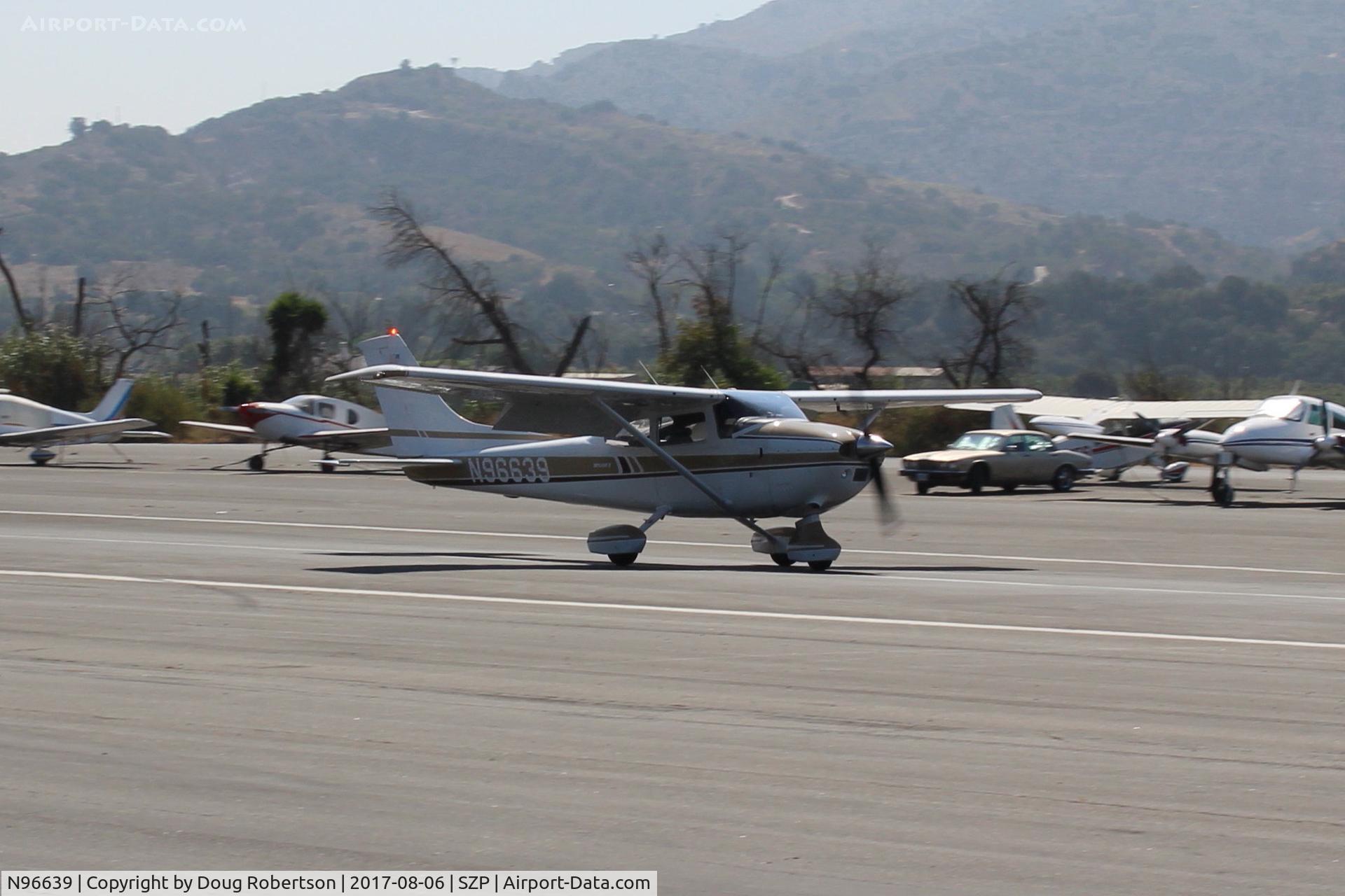 N96639, 1979 Cessna 182Q Skylane C/N 18266789, 1979 Cessna 182Q SKYLANE II, Continental O-470 260 Hp upgrade by STC, landing roll Rwy 22