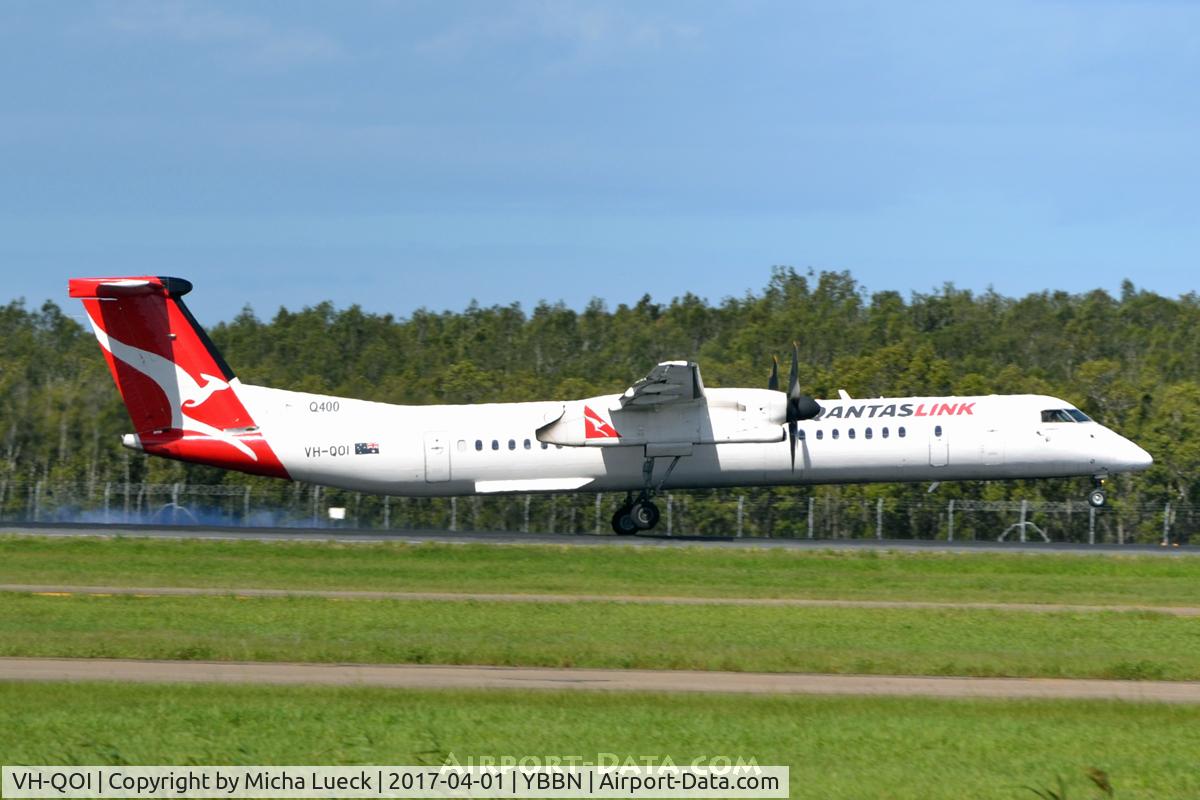 VH-QOI, 2007 De Havilland Canada DHC-8-402Q Dash 8 C/N 4189, At Brisbane
