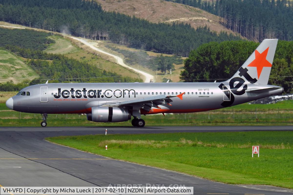 VH-VFD, 2011 Airbus A320-232 C/N 4922, At Dunedin
