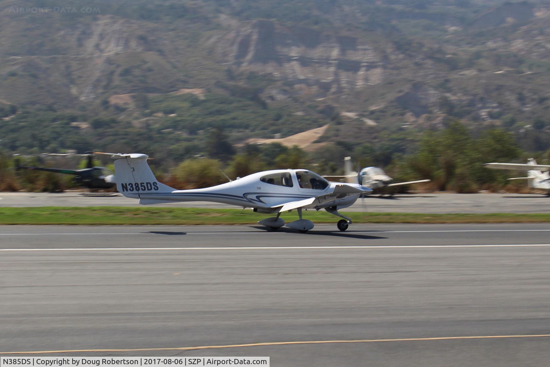 N385DS, Diamond DA-40 XLS Diamond Star C/N 40.1038, Diamond Aircraft Inds. DA40-XLS DIAMOND STAR, Lycoming IO-360-MIA+ 180 Hp, Platinum Edition with air-conditioning, landing roll Rwy 22