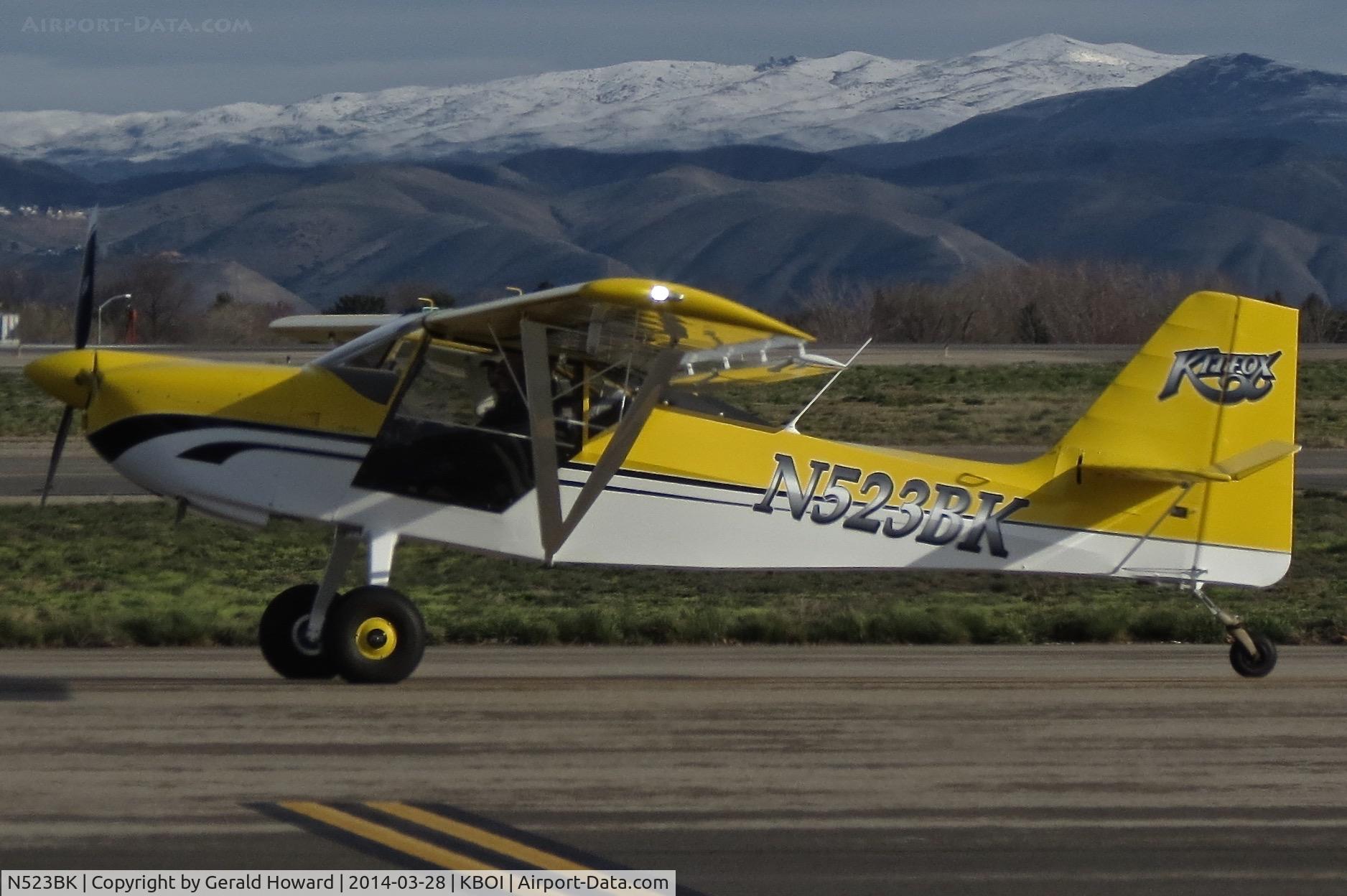 N523BK, 2013 Foxair Kitfox Light Sport C/N KA12057224, Taxiing on Foxtrot.