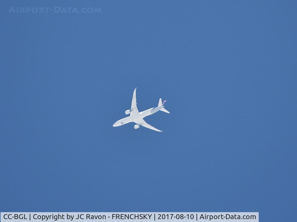 CC-BGL, 2016 Boeing 787-9 Dreamliner Dreamliner C/N 38482, LAN704 Madrid (MAD) to Frankfurt (FRA) above Bordeaux airport