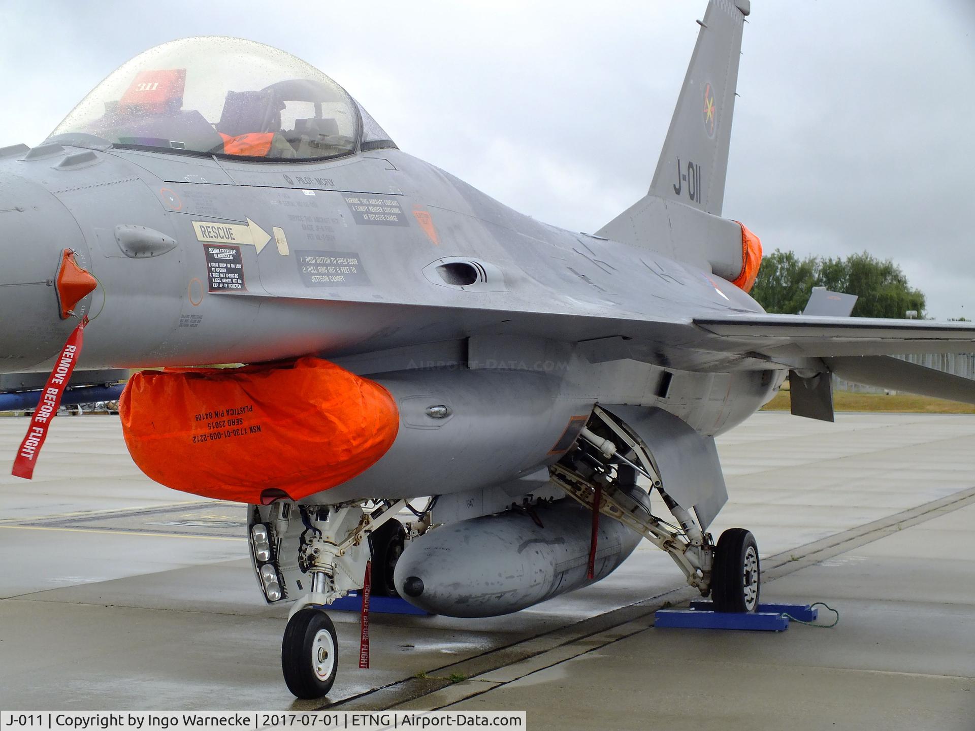 J-011, Fokker F-16AM Fighting Falcon C/N 6D-167, General Dynamics (Fokker) F-16AM Fighting Falcon of the KLu at the NAEWF 35 years jubilee display Geilenkirchen 2017