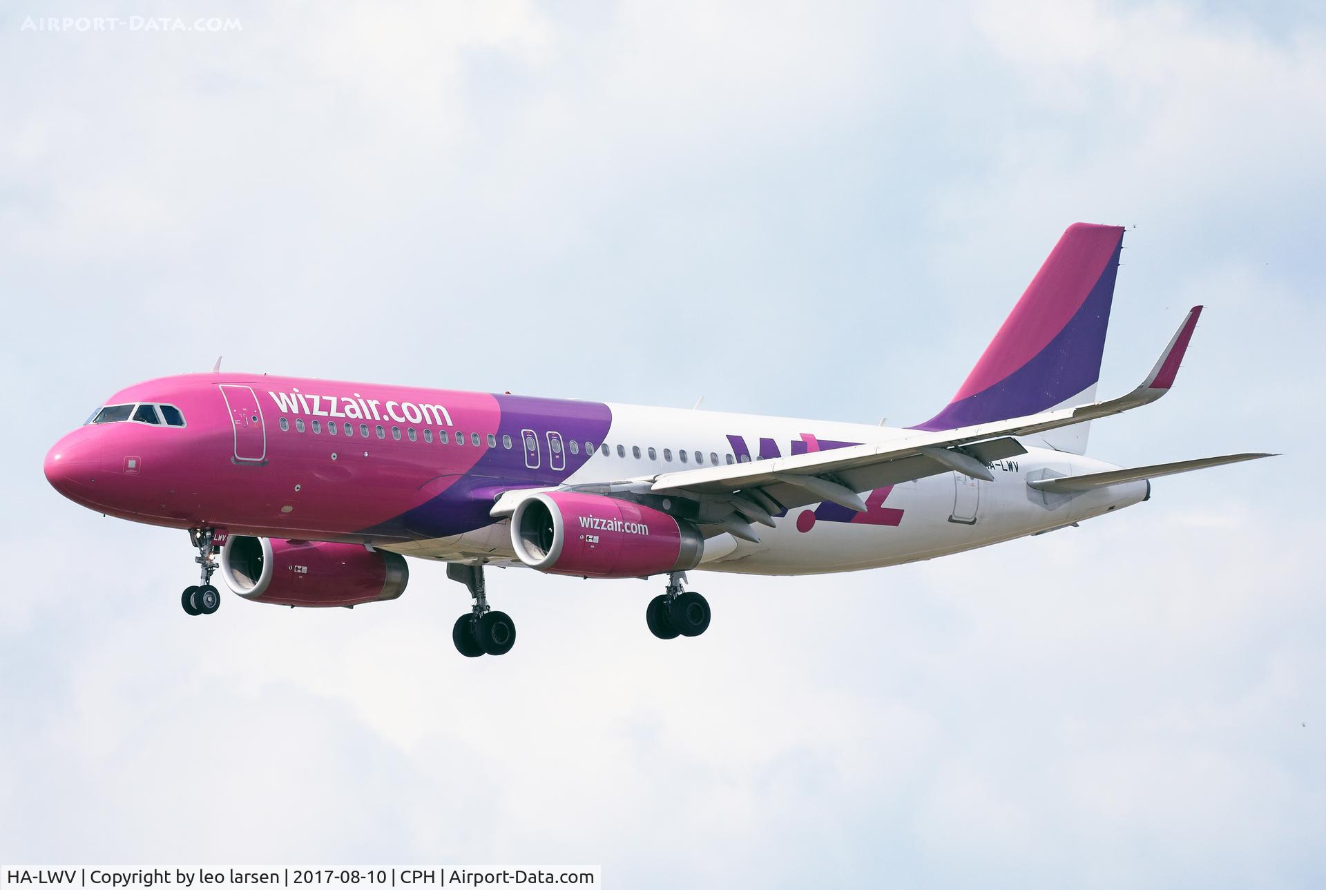 HA-LWV, 2013 Airbus A320-232 C/N 5660, Copenhagen 10.8.2017