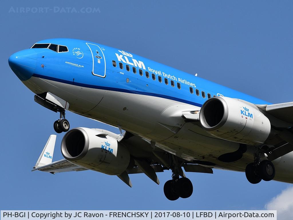 PH-BGI, 2010 Boeing 737-7K2 C/N 30364, KLM 1317 from Amsterdam landing runway 29