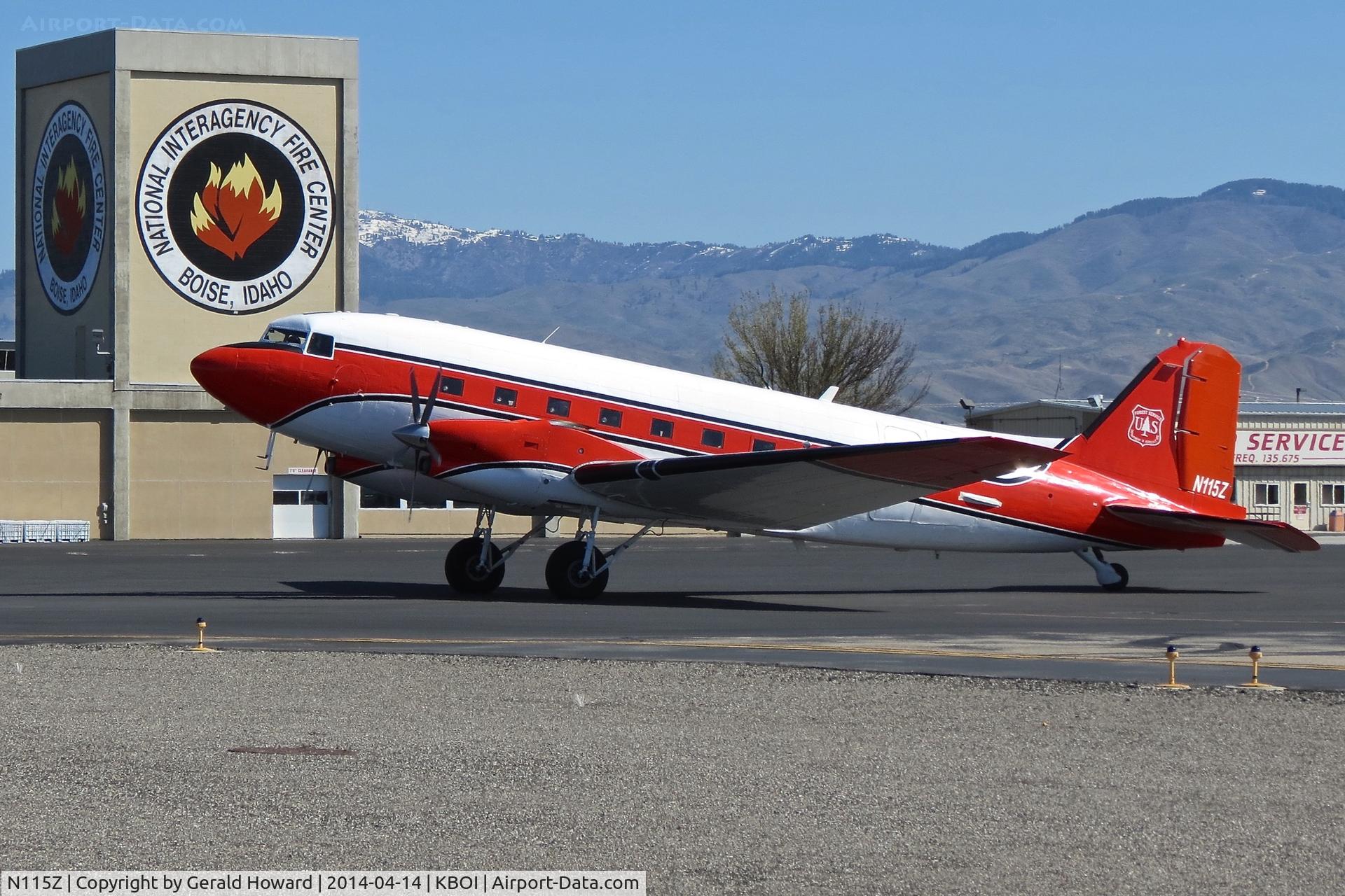 N115Z, 1944 Douglas DC-3C C/N 33567, Taxiing on NIFC ramp.