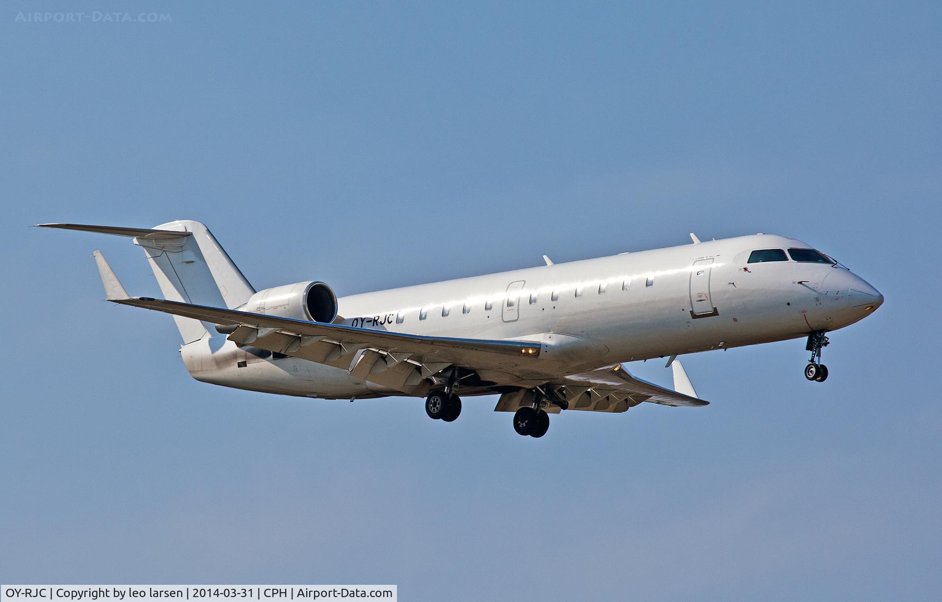 OY-RJC, 1993 Canadair CRJ-100LR (CL-600-2B19) C/N 7015, Copenhagen 31.3.2014