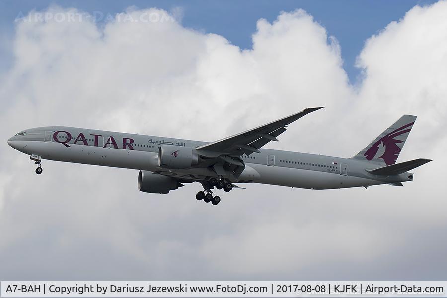 A7-BAH, 2010 Boeing 777-3DZ/ER C/N 37762, Boeing 777-3DZ/ER - Qatar Airways  C/N 37662, A7-BAH