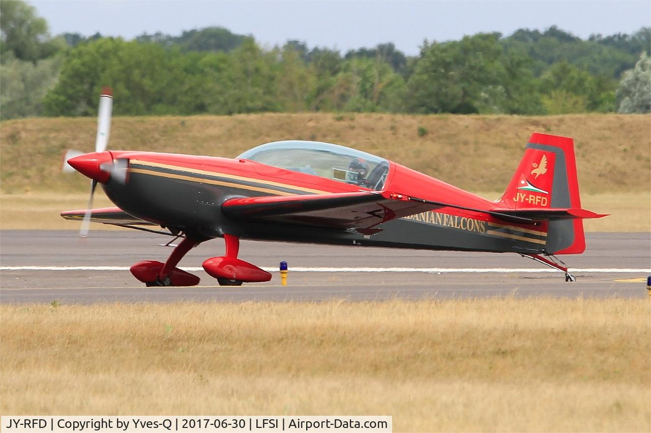 JY-RFD, Extra EA-300 C/N 1242, Extra EA-300LP, Royal Jordanian aerobatic team, Taxiing to flight line, St Dizier-Robinson Air Base (LFSI) Open day 2017