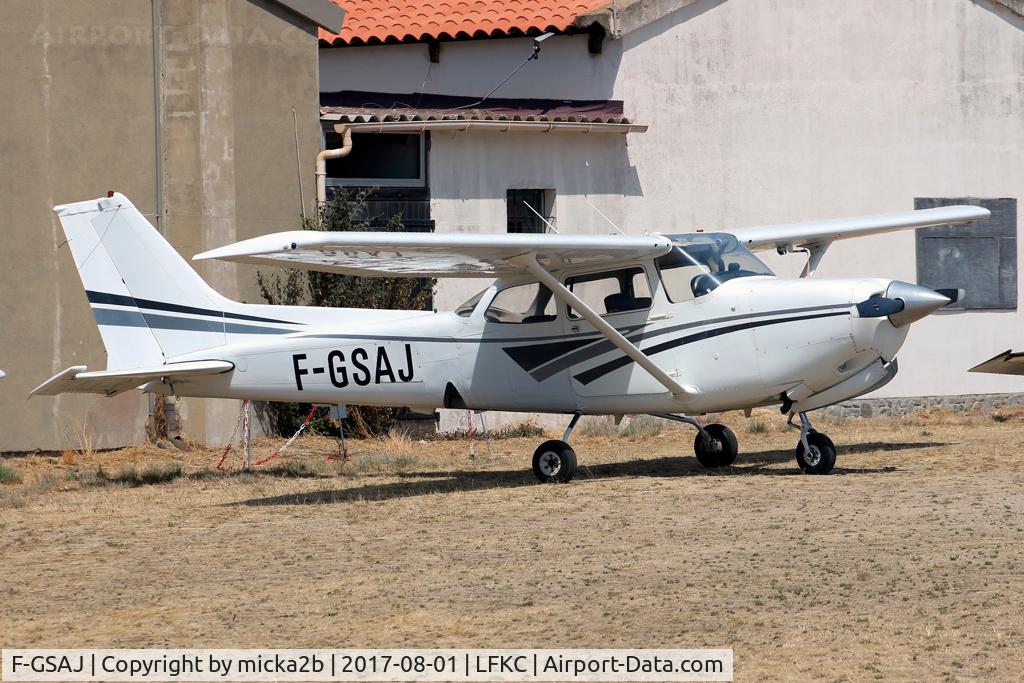 F-GSAJ, 1979 Cessna 172RG Cutlass RG C/N 172RG0168, Parked