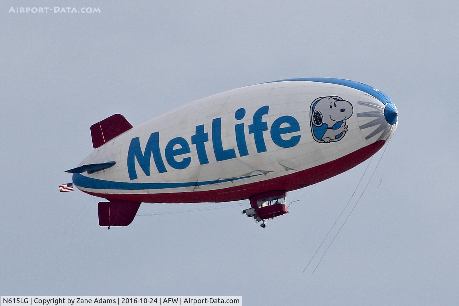 N615LG, 1997 American Blimp Corp A60R C/N 015, Flying around Arlington, TX for sports coverage