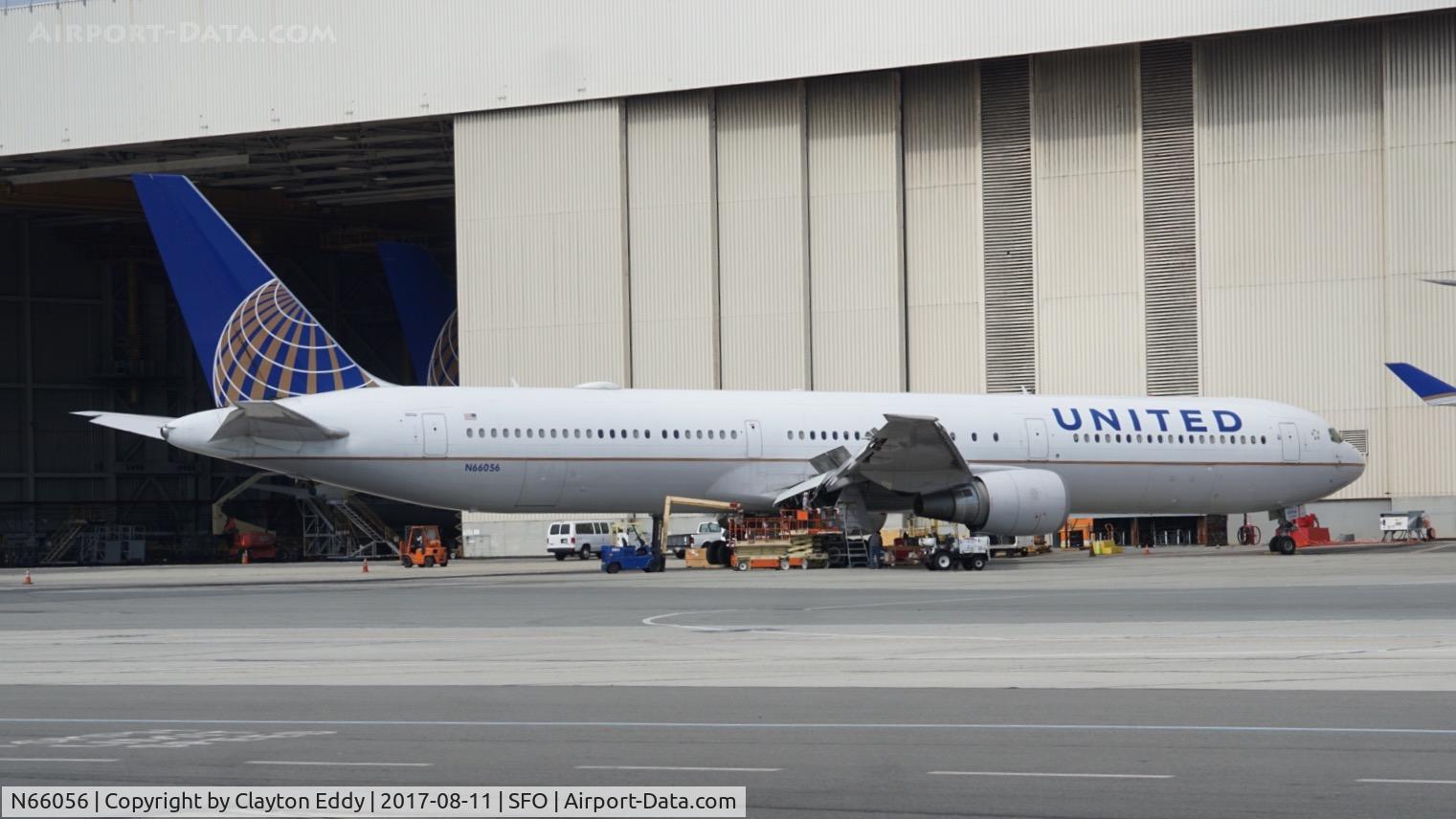 N66056, 2001 Boeing 767-424/ER C/N 29451, SFO 2017.