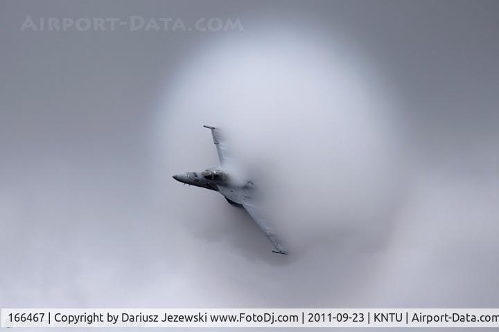 166467, Boeing F/A-18F Super Hornet C/N F102, F/A-18F Super Hornet 166467 forming large vapor cone