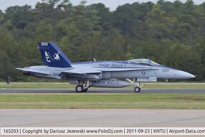 165203, McDonnell Douglas F/A-18C Hornet C/N 1360/C428, F/A-18C Hornet 165203 AC-300 from VFA-37 