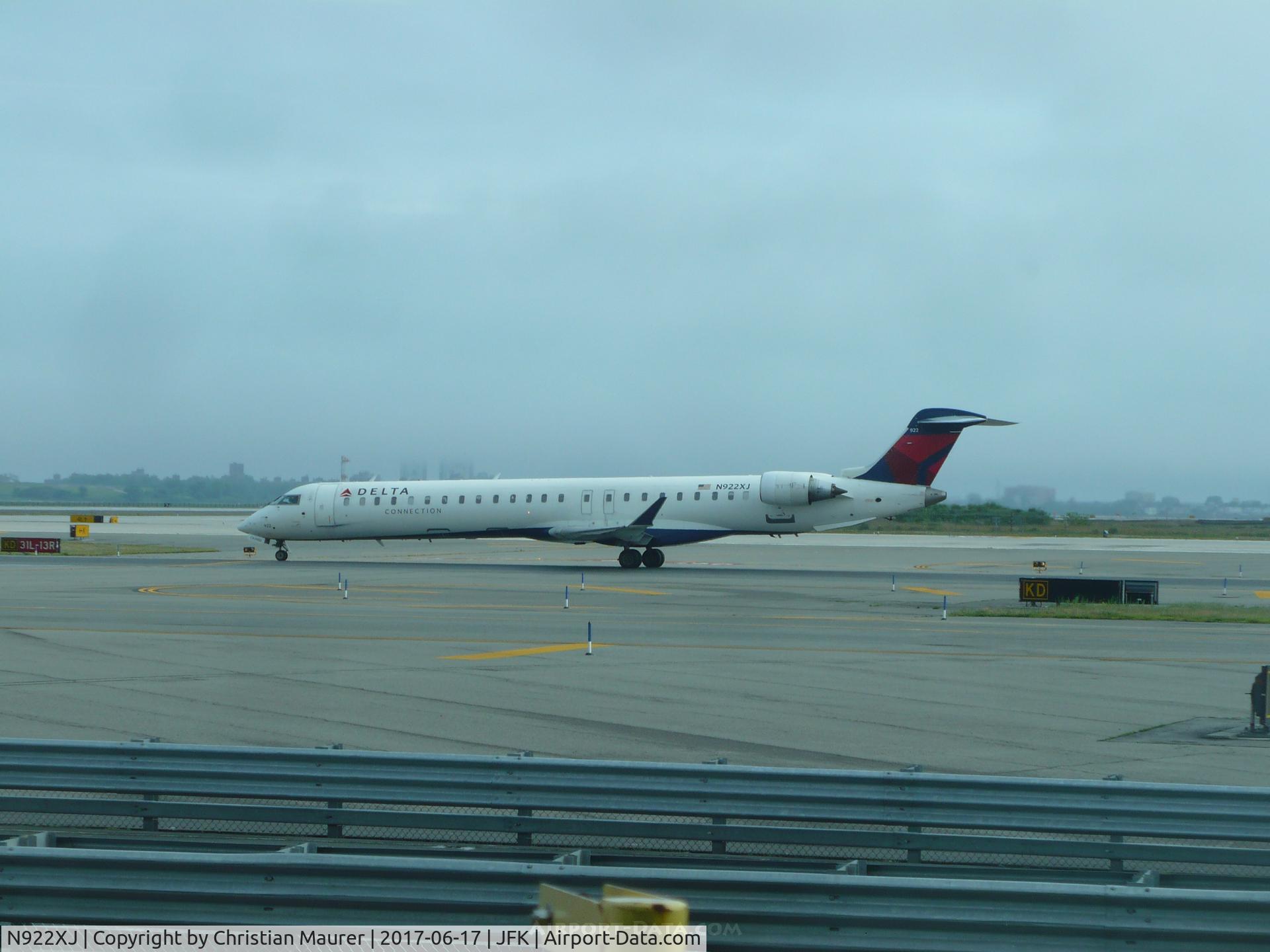 N922XJ, 2008 Bombardier CRJ-900LR (CL-600-2D24) C/N 15174, CRJ-900LR variant