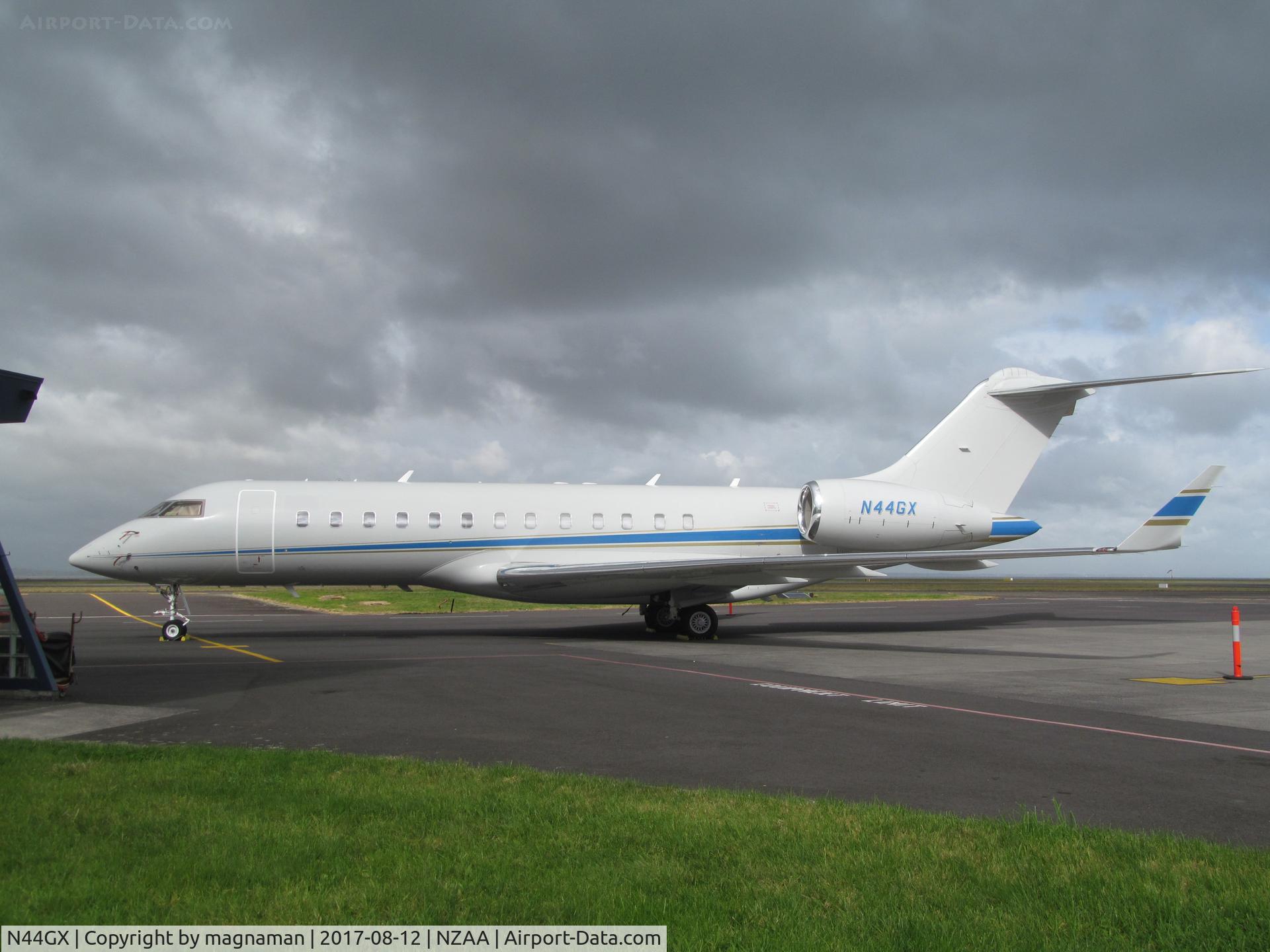 N44GX, 2004 Bombardier BD-700-1A10 Global Express C/N 9142, at NZAA