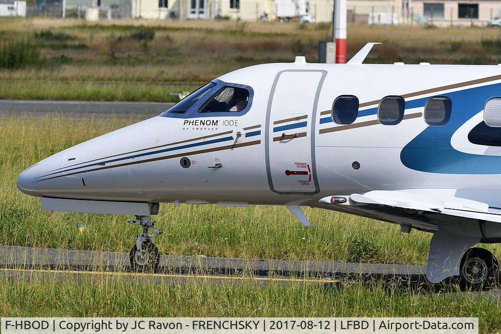 F-HBOD, 2017 Embraer EMB-500 Phenom 100 C/N 50000366, JET KEY rolling to runway 23