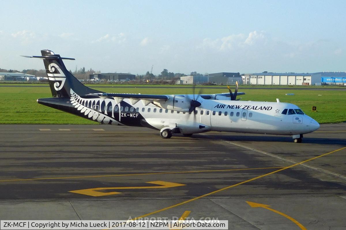 ZK-MCF, 1999 ATR 72-212A C/N 600, At Palmerston North