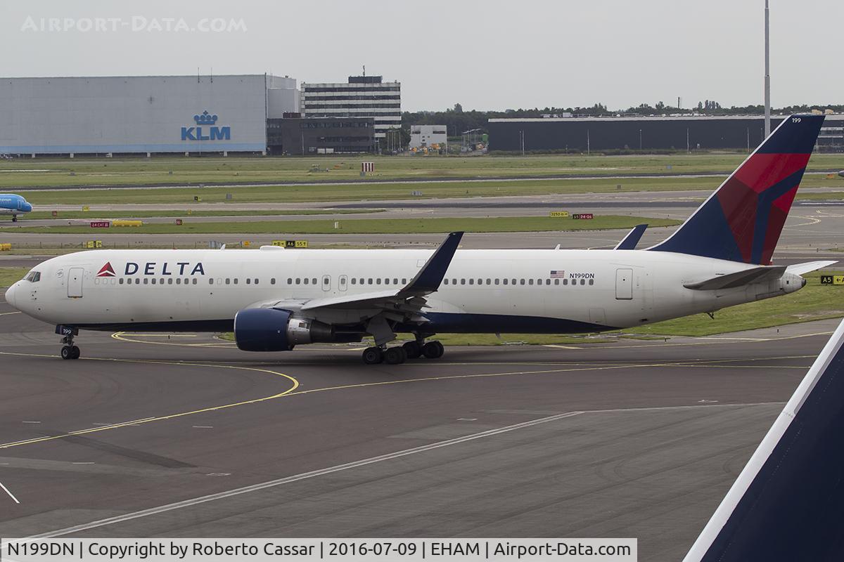 N199DN, 1998 Boeing 767-332/ER C/N 28456, Schiphol