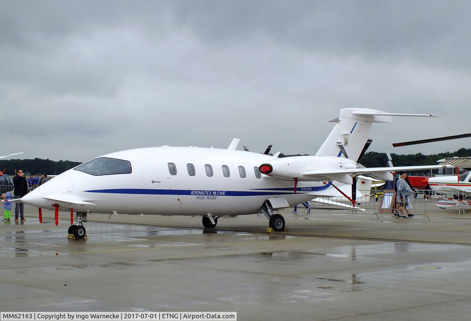 MM62163, Piaggio P-180AM Avanti C/N 1029, Piaggio P.180AM Avanti of the Aeronautica Militare Italiana AMI (Italian Air Force) at the NAEWF 35 years jubilee display Geilenkirchen 2017