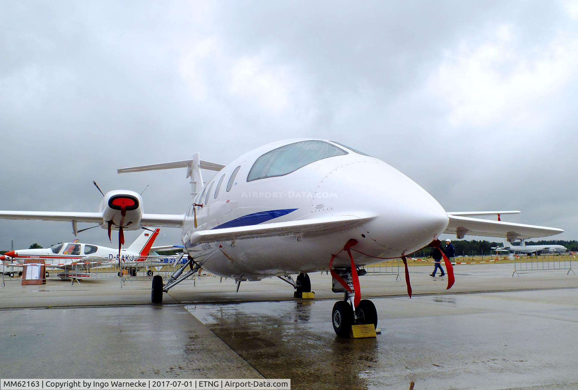 MM62163, Piaggio P-180AM Avanti C/N 1029, Piaggio P.180AM Avanti of the Aeronautica Militare Italiana AMI (Italian Air Force) at the NAEWF 35 years jubilee display Geilenkirchen 2017