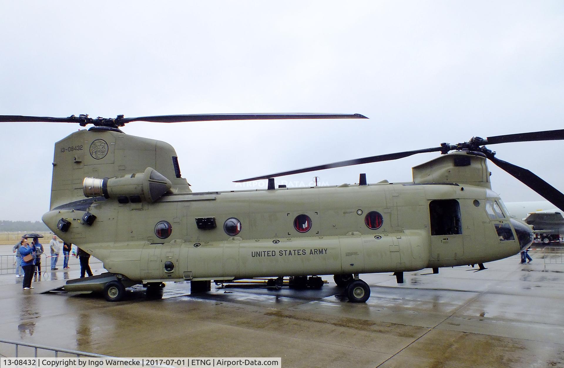 13-08432, Boeing CH-47F Chinook C/N M.8432, Boeing CH-47F Chinook of the US Army Aviation at the NAEWF 35 years jubilee display Geilenkirchen 2017