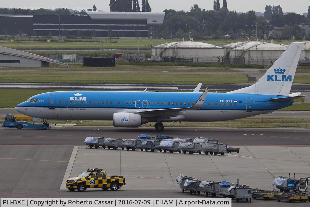 PH-BXE, 2000 Boeing 737-8K2 C/N 29595, Schiphol