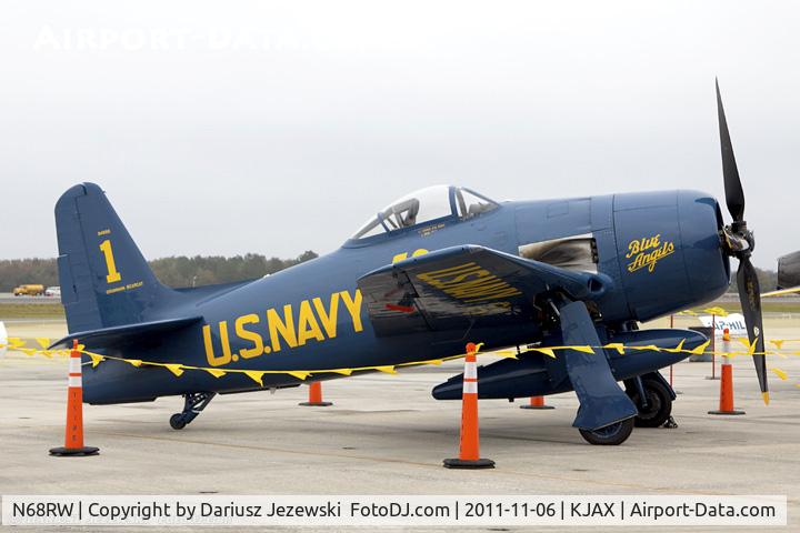 N68RW, 1947 Grumman F8F-2 (G58) Bearcat C/N D.1162, Grumman F8F-2 Bearcat CN 1217761 in Blue Angels colors, N68RW