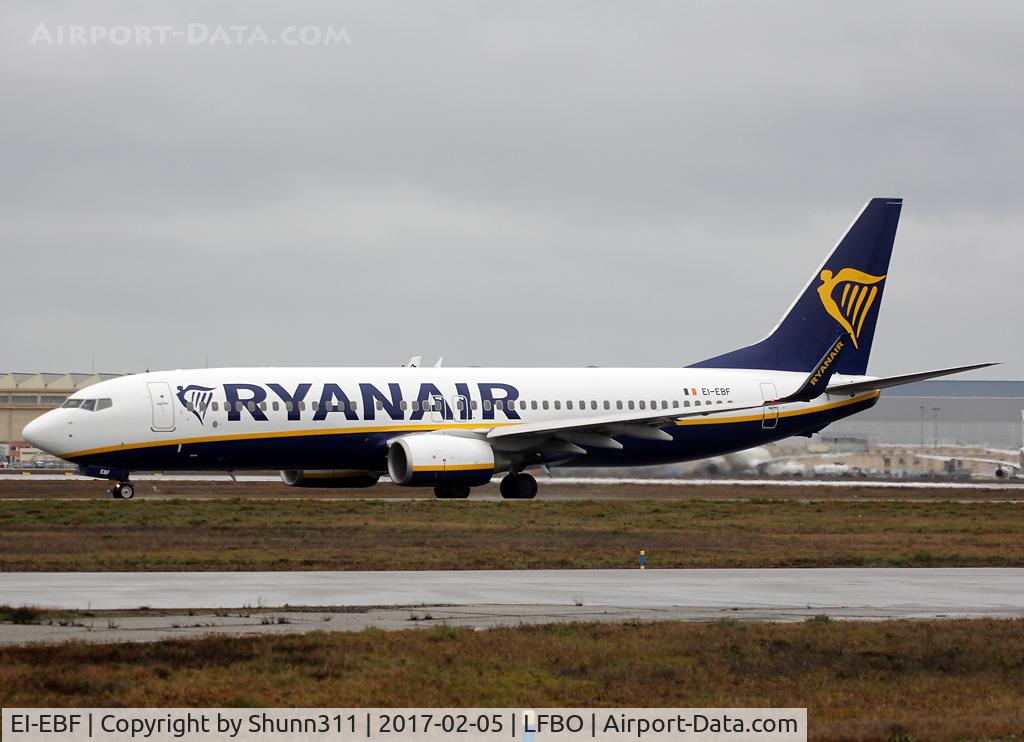 EI-EBF, 2009 Boeing 737-8AS C/N 37524, Taxiing hold point rwy 32R for departure from 'November 2'