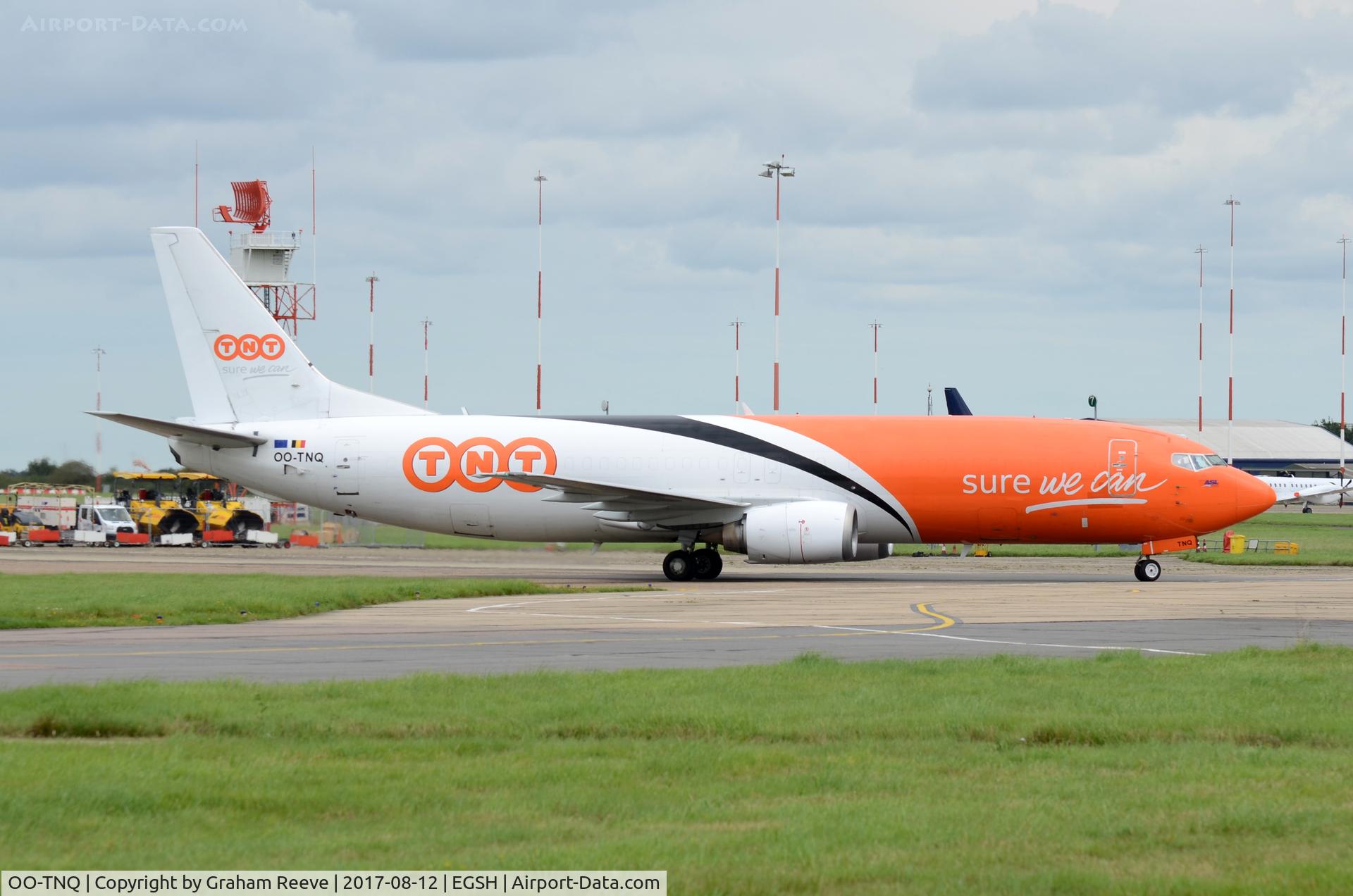 OO-TNQ, 1998 Boeing 737-4M0 C/N 29205, Just landed at Norwich.