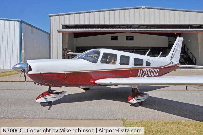 N700GC, 1977 Piper PA-32-300 Cherokee Six Cherokee Six C/N 32-7740054, (N700GC) 1977 piper PA-32-300  new paint in 2014