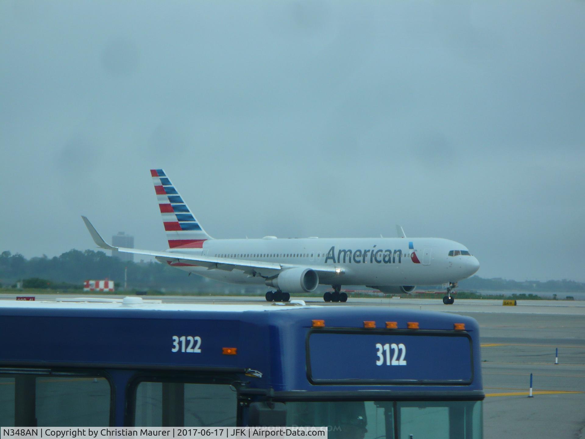 N348AN, 2003 Boeing 767-323/ER C/N 33087, Boeing 767-323 on takeoff roll