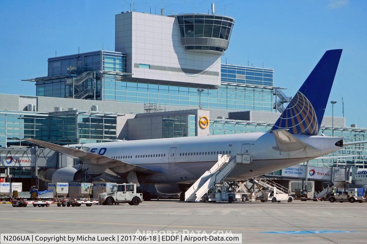 N206UA, 1999 Boeing 777-222/ER C/N 30212, At Frankfurt