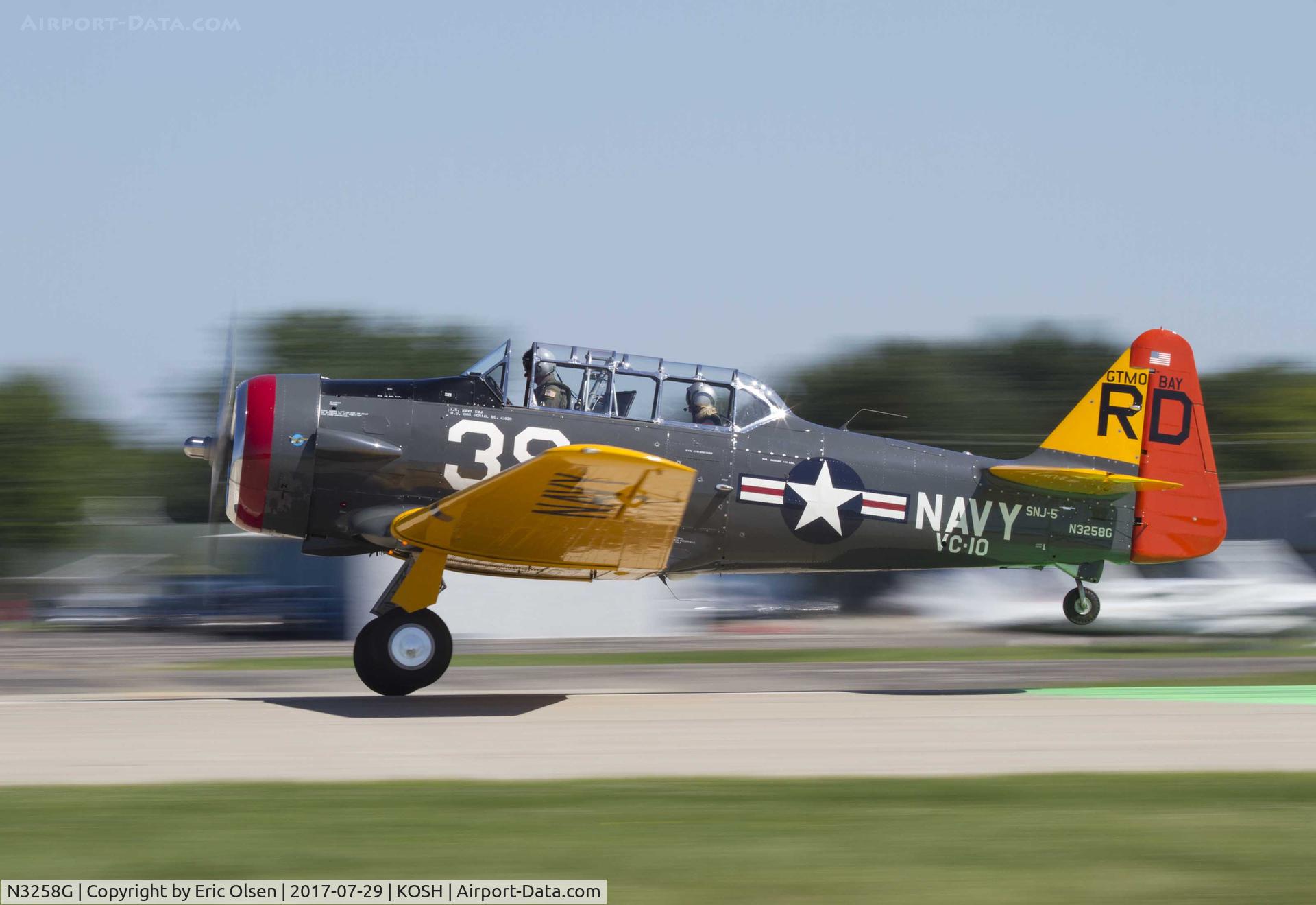 N3258G, North American AT-6D Texan C/N 43839, AT-6 taking off at Airventure