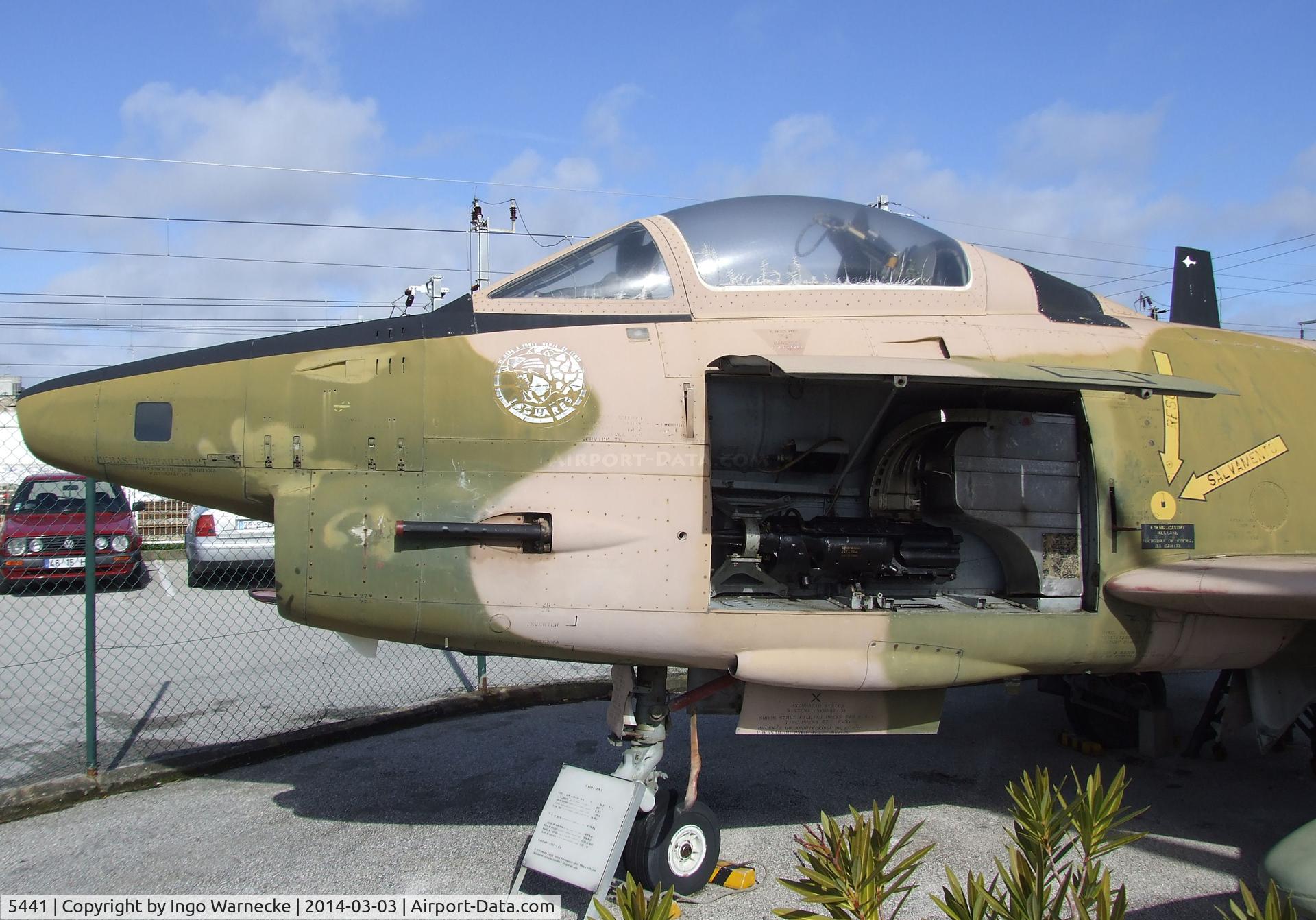 5441, Fiat G-91R/3 C/N F1-0064, FIAT G.91R/3 at the Museu do Ar, Alverca