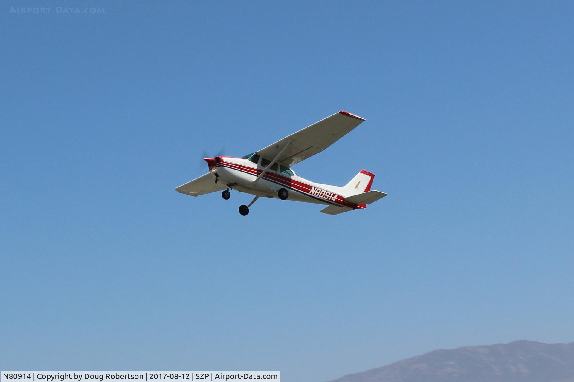 N80914, 1976 Cessna 172M C/N 17266799, 1976 Cessna 172M SKYHAWK, Lycoming O-320-E2D 150 Hp, another takeoff climb Rwy 22