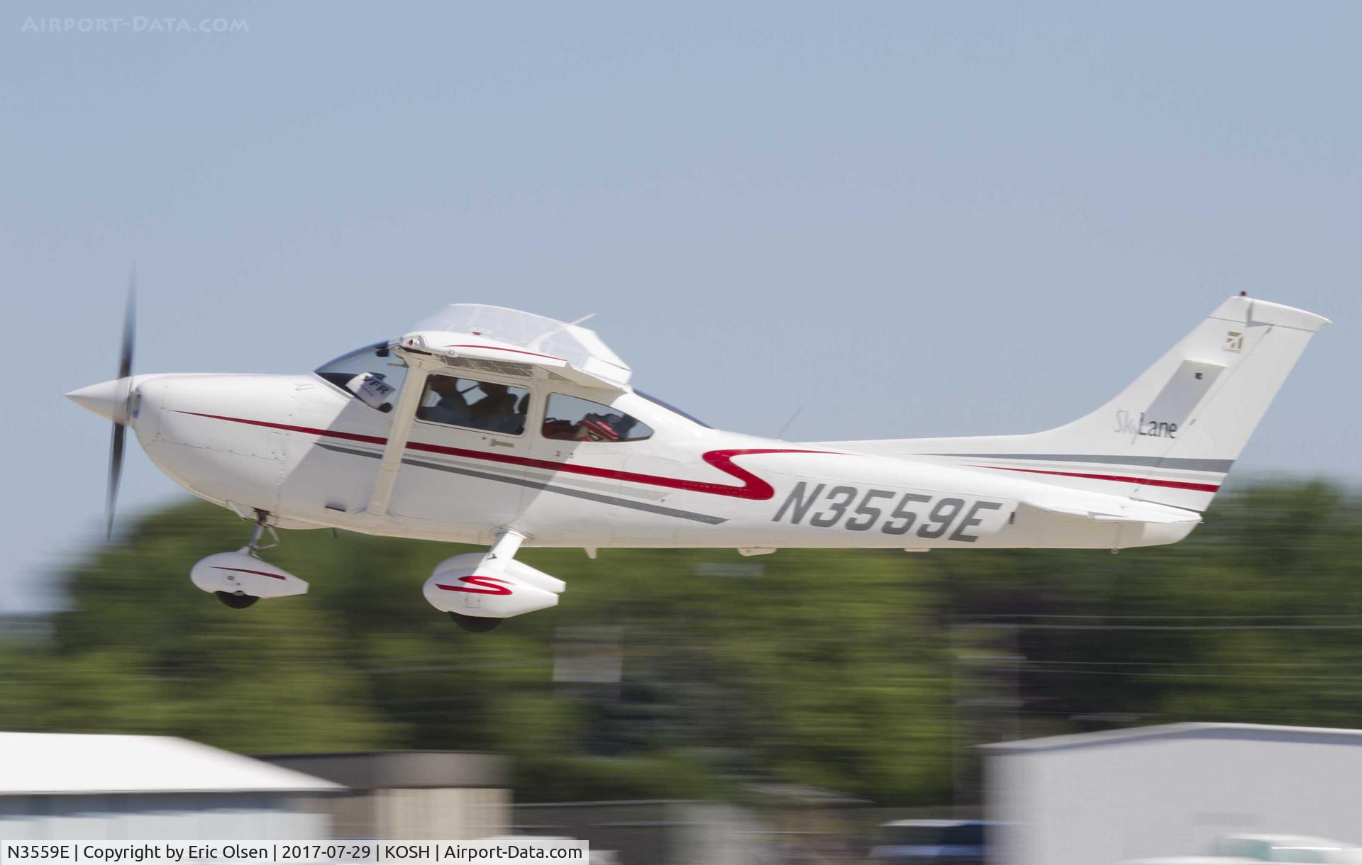 N3559E, 2001 Cessna 182T Skylane C/N 18281010, Departing Airventure
