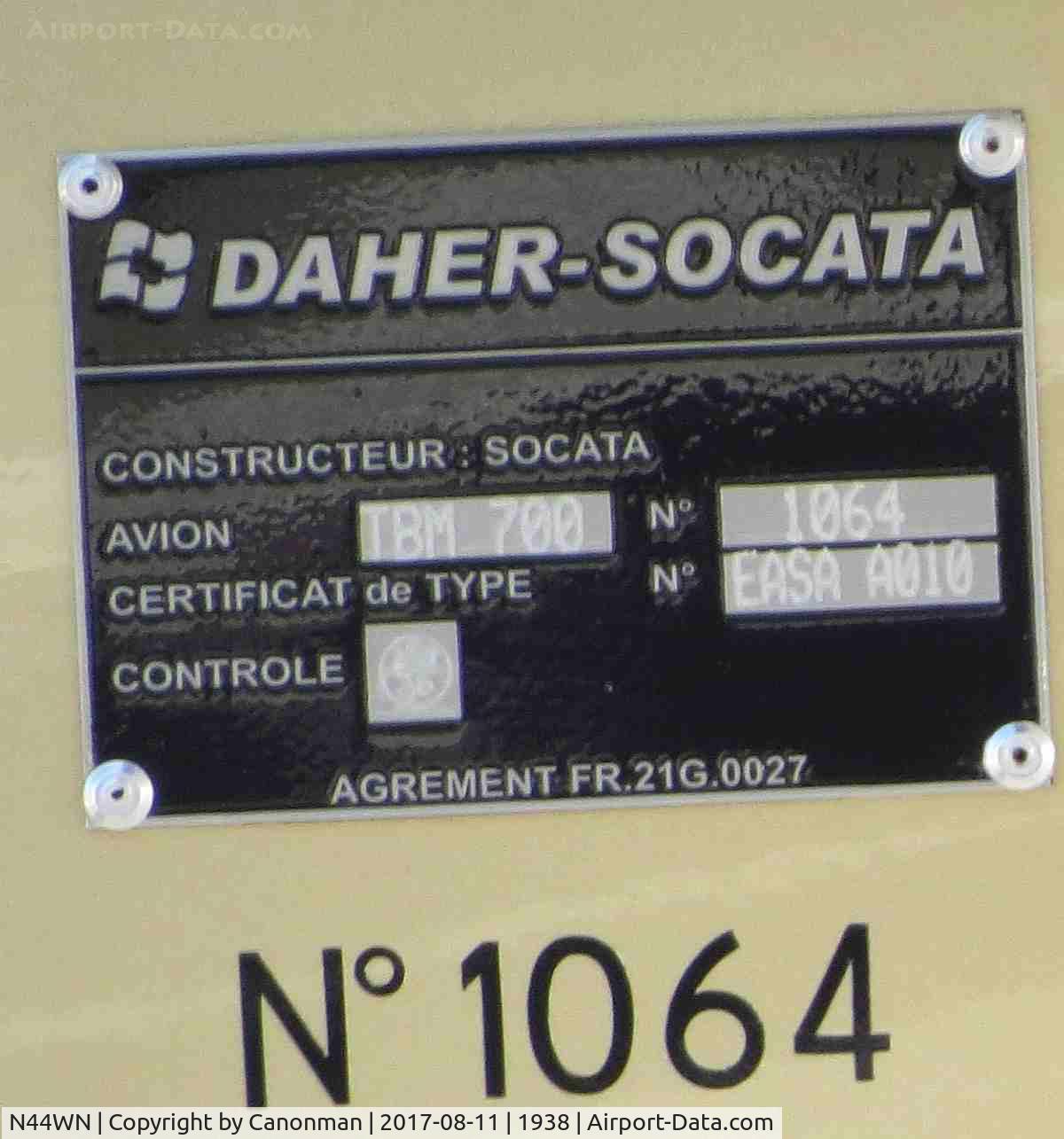 N44WN, 2015 Daher-Socata TBM-900 (TBM-700) C/N 1064, Identification Plaque