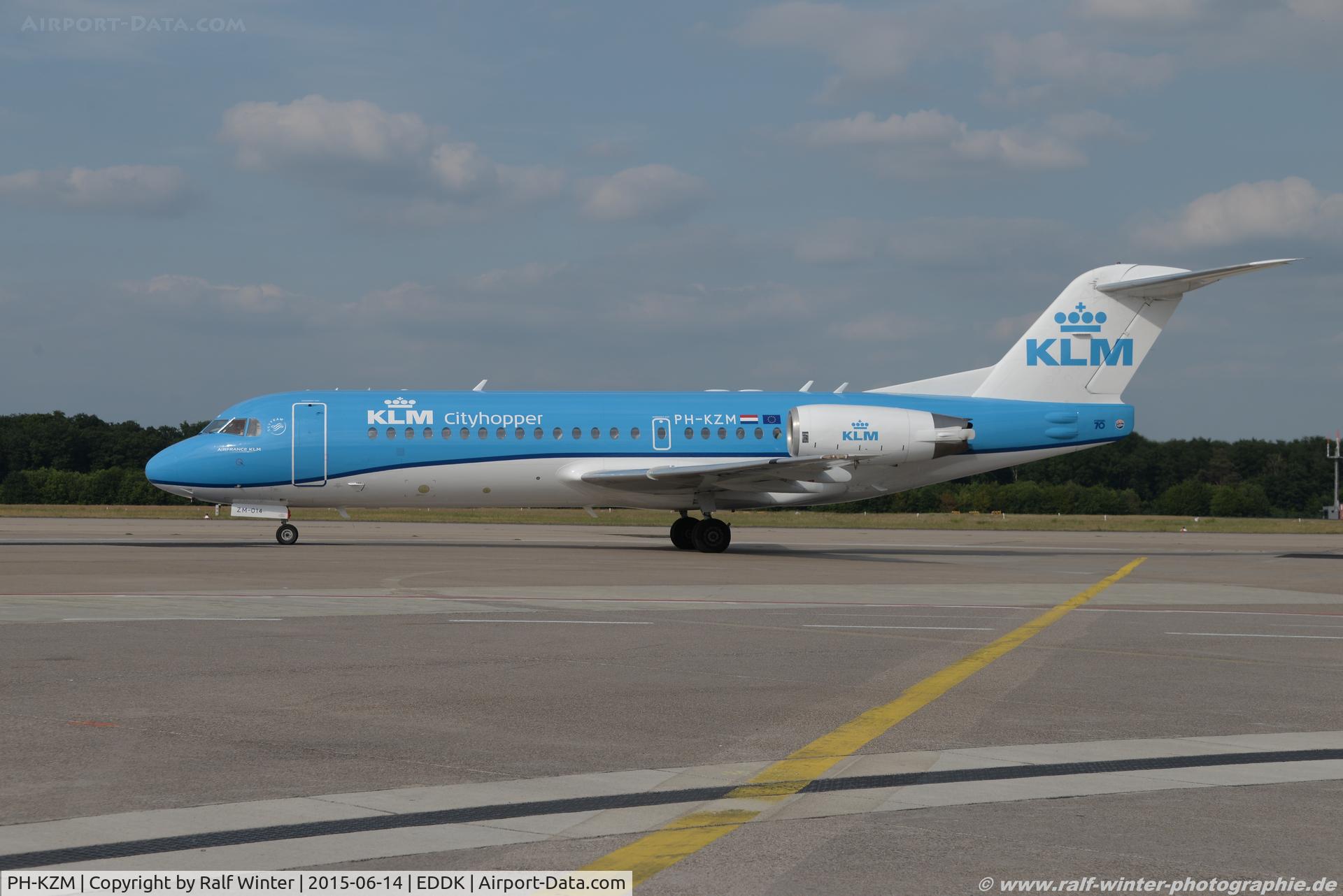 PH-KZM, 1995 Fokker 70 (F-28-0070) C/N 11561, Fokker F70 F28-0070 - WA KLC KLM CityHopper - 11561 - PH-KZM - 14.06.2015 - CGN